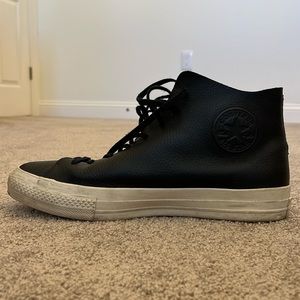 Rare Black Leather Converse Chuck Taylor All-Stars Gently Used Size 10